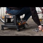 Gurulós szék szerszámtartóval