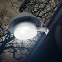 Napelemes led lámpa ereszcsatornára/kerítésre fehér