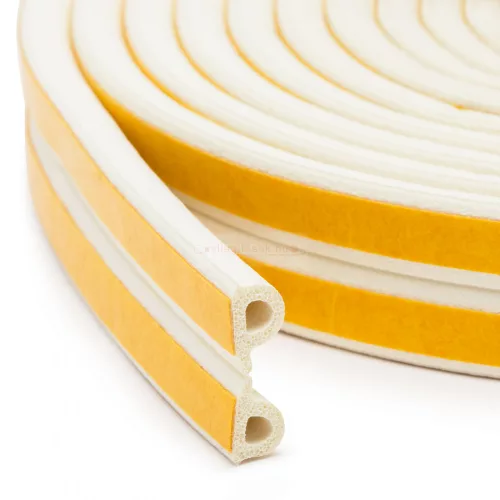 Öntapadós ajtó- ablakszigetelő