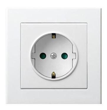 Sonata földelt dugalj gyermekvédelemmel Fehér