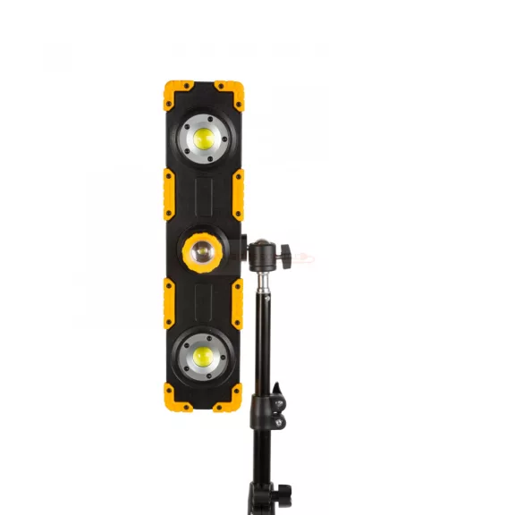 LED reflektor - akkumulátoros, dimmerelhető, fókuszálható - 1500 lumen 15W