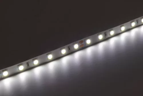Beltéri hideg fehér led szalag SMD 5050 9w/m 60led/m