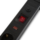 6-os elosztó túlfeszültség és túláram védelemmel