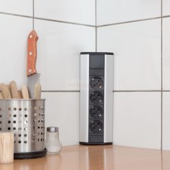 Sarokelosztó 4db gyermekvédelemmel ellátott dugaljjal