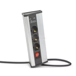   Sarokelosztó - kapcsolós - 3 x 250V, 16A - 2 x USB, 2,1A - alumínium ház
