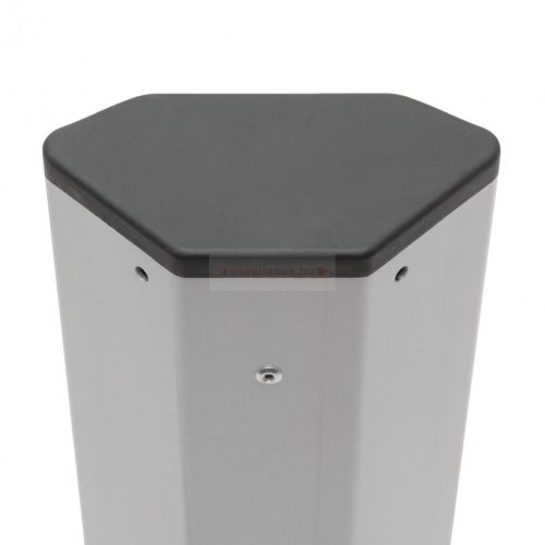 Sarokelosztó 4db gyermekvédelemmel ellátott dugaljjal + 2db USB