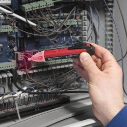 Érintés nélküli feszültség detektor LED lámpával