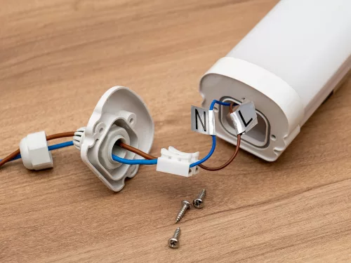 Por és páramentes mennyezeti LED lámpatest 48W 5760Lm IP65 4000K