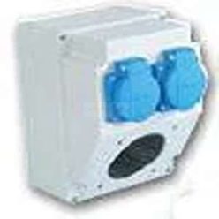   Szerelt 3317-es doboz, 1db 3 fázisú aljzat kivágással   2x2P F házt. dugalj