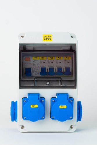 Szerelt ipari doboz installációval,130X220mm, 4X(2P+F), IP44, kismegszakítóval és fi-relével