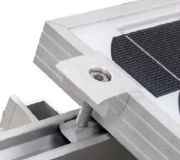 Napelem rögzítőelem két panel közzé - fekete
