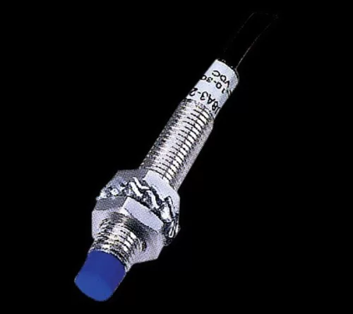Közelítés érzékelő EL-LM8-3002 DC NPN NO