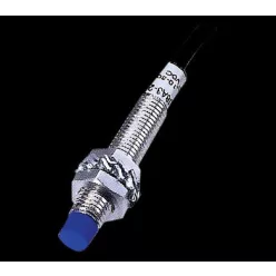 Közelítés érzékelő EL-LM8-3002 DC PNP NO