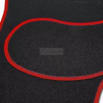  Univerzális textil autószőnyeg szett - 64 x 44 cm / 44 x 29 cm - fekete, piros