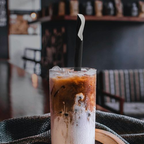 Papír szívószál - fekete, kanállal  - 200 x 8 mm - 150 db / csomag