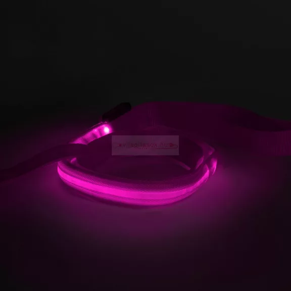 LED-es póráz - akkumulátoros - 120 x 2,5 cm - rózsaszín