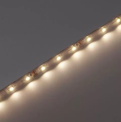 Led szalag SMD3528 4,8W/m 60 led/m kültéri szilikon meleg fehér