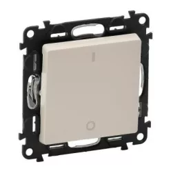   Legrand Valena Life Kétsarkú kapcsoló 102-es elefántcsont (Keret nélkül)