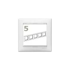 Legrand Valena 5-ös keret fehér vízszintes/függőleges