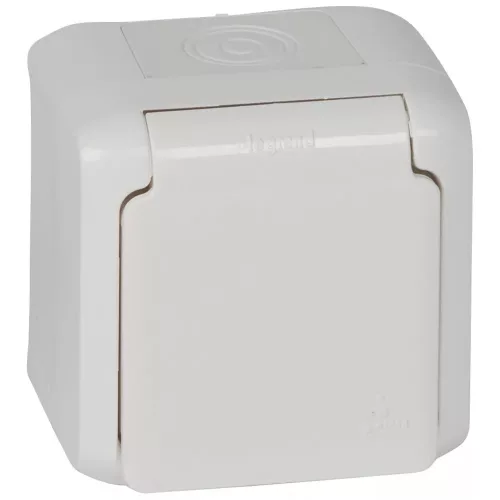 Legrand Forix 2P+F földelt csatlakozóaljzat, gyermekvédelemmel falon kívüli IP44 fehér