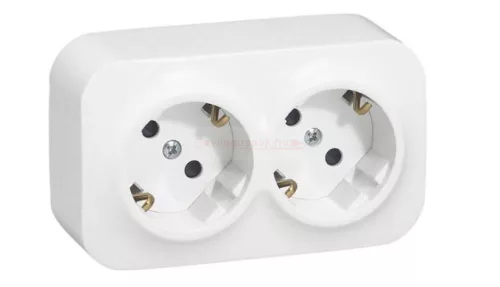 Legrand Forix 2x2P+F földelt csatlakozóaljzat, gyermekvédelemmel, 45fokban elforgatott betéttárcsával falon kívüli IP20 fehér