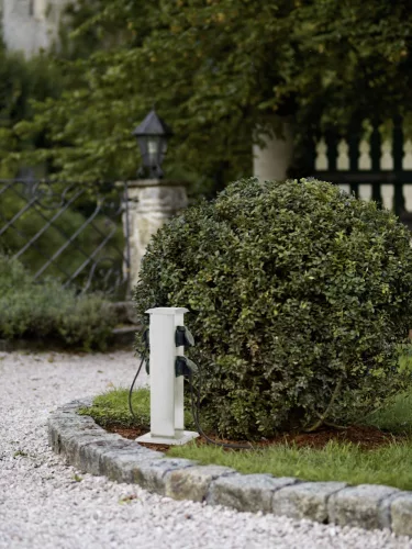 PARK 4 Kerti csatlakozó oszlop nemes acél