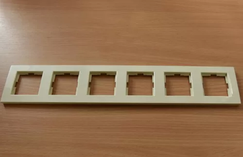 Panasonic Karre Plus 6-os sorolókeret vízszintes/függőleges bézs (Felirat nélkül)