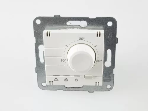 Panasonic Karre Plus mechanikus termosztát fehér keret nélkül