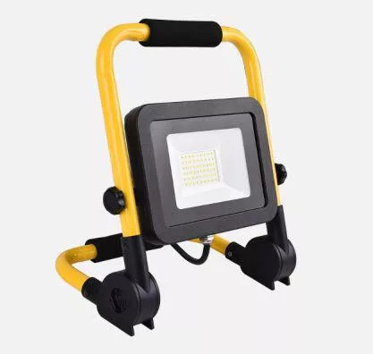 Led reflektor állványos hideg fehér 50W összecsukható