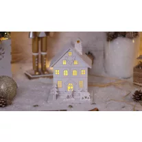   Karácsonyi LED dekoráció,fehér fa házikó, elemes, 6+18h, 2LED, 3000K, 2xAA