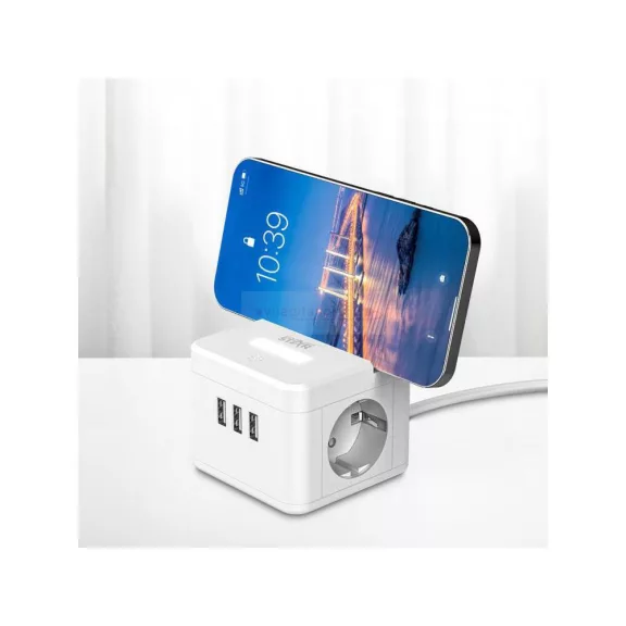 WinningStar - Kocka elosztó - 2-es + 3 x USB + beépített lámpa - 2 m