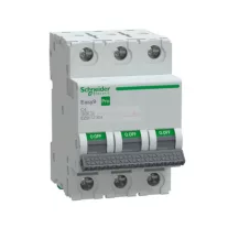 Schneider Easy9 Pro kismegszakító 3P C 4A 6kA