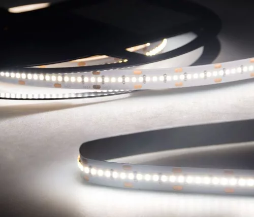 Prémium CRI91 LED szalag 300LED/m természetes fehér 2050Lm/m 24V 20W/m
