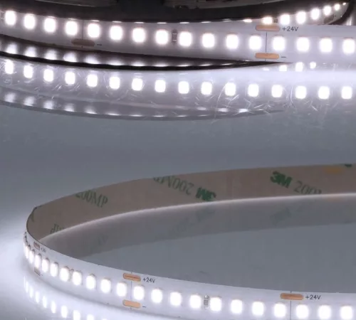 Prémium LED szalag 24V HEQ IP20 16W/m 2600Lm/m 6000K 5 méter