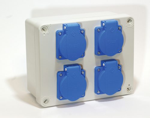 Szerelt ipari doboz (JG+TP) 180x145x85mm - 4x(2P+F)