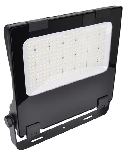 LED fényvető, aszimmetrikus 100-240VAC,50/60Hz,240W,32.400lm,4000K,IP66,EEI=D