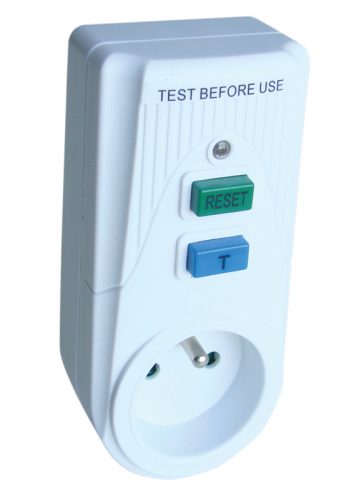 Áram-védőkapcsolós adapter, csapos védőérintkezővel