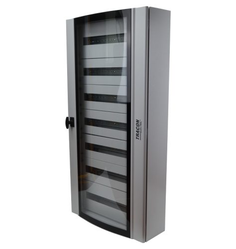 Ívelt biztonsági üvegajtós fém elosztószekrény