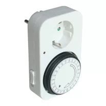 Dugaszolható napi kapcsolóóra, elektromechanikus IP20