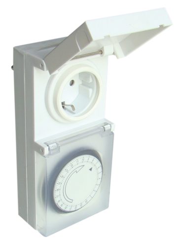 Dugaszolható napi kapcsolóóra, elektromechanikus IP44