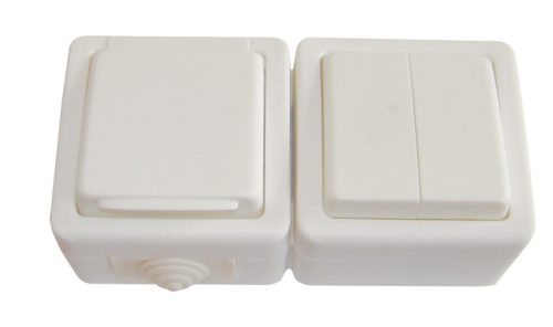 Falon kívüli 2-áramkörös kapcsoló+csatlakozóaljzat, csapos 16A/250VAC, IP54, (105)