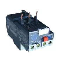   Termikus túláramvédelmi relé TR1D segédkontaktorokhoz 690V, 0-400Hz, 9-13A, 1×NC+1×NO