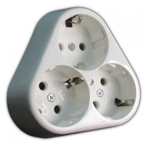 Falba süllyeszthető hármas dugalj