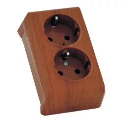 Vera földelt dupla dugalj mahagóni